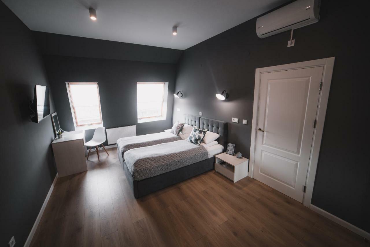 Kostjukowski Apartments Lychakivska 70A 리비프 외부 사진